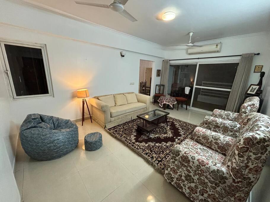 The Grand Ganga Room 2 Near Sangam Allāhābād Junction Exterior foto